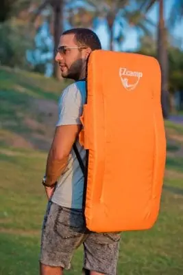 כסא נוחות מתקפל בנשיאה על הגב