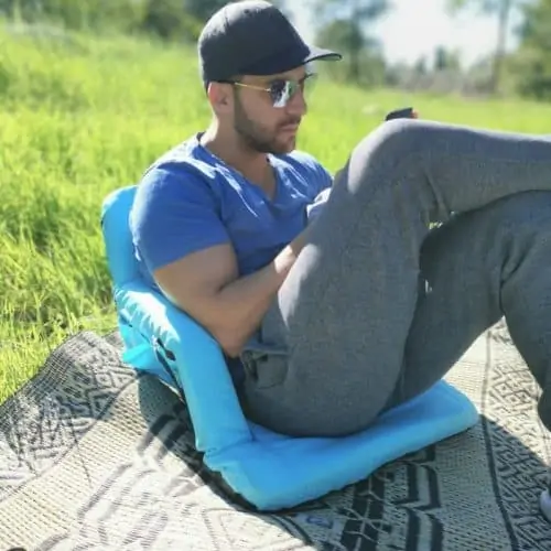 כסא טיולים וקמפינג בפיקניק בטבע